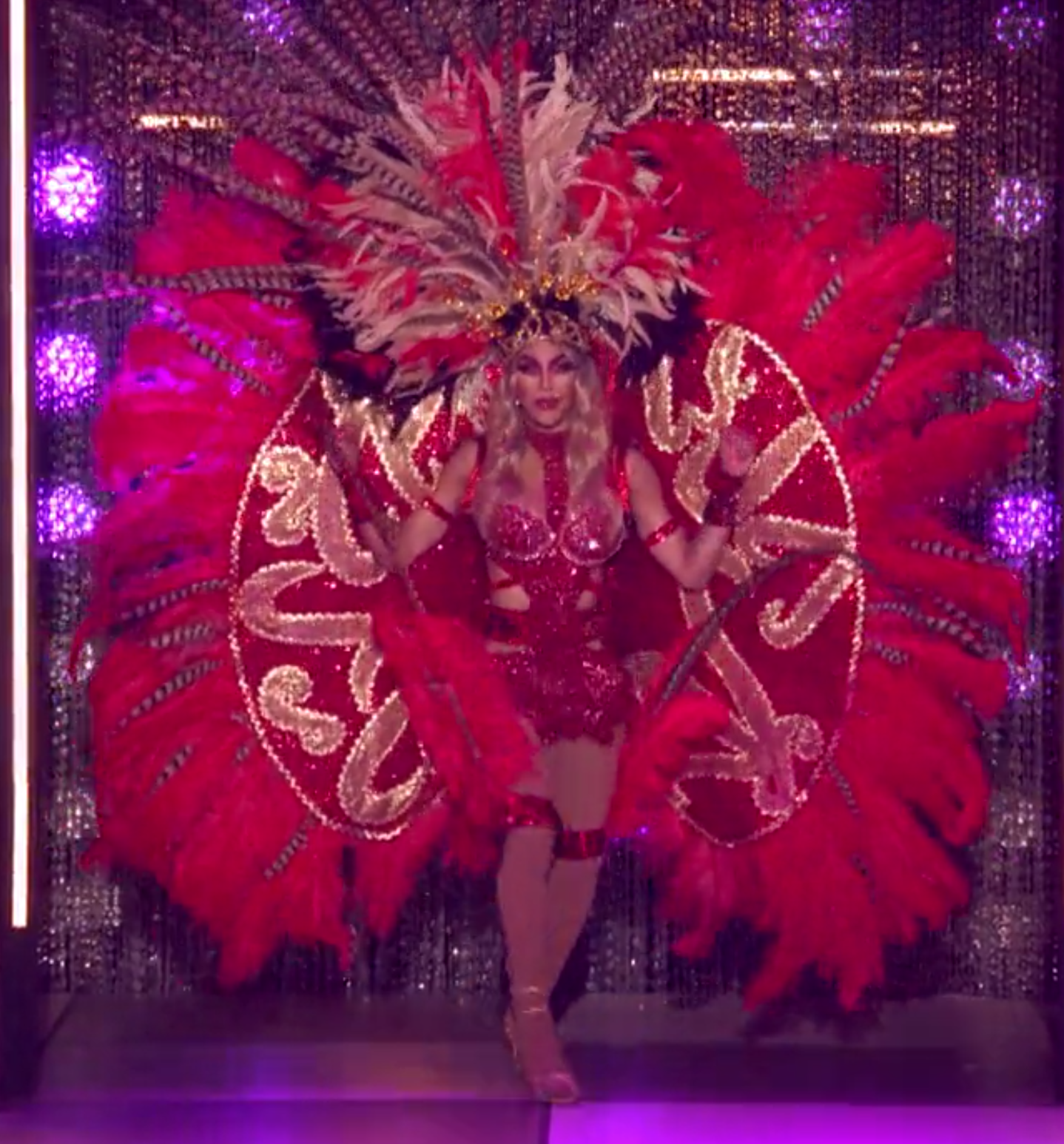 Trinity's Hot Tropics look.