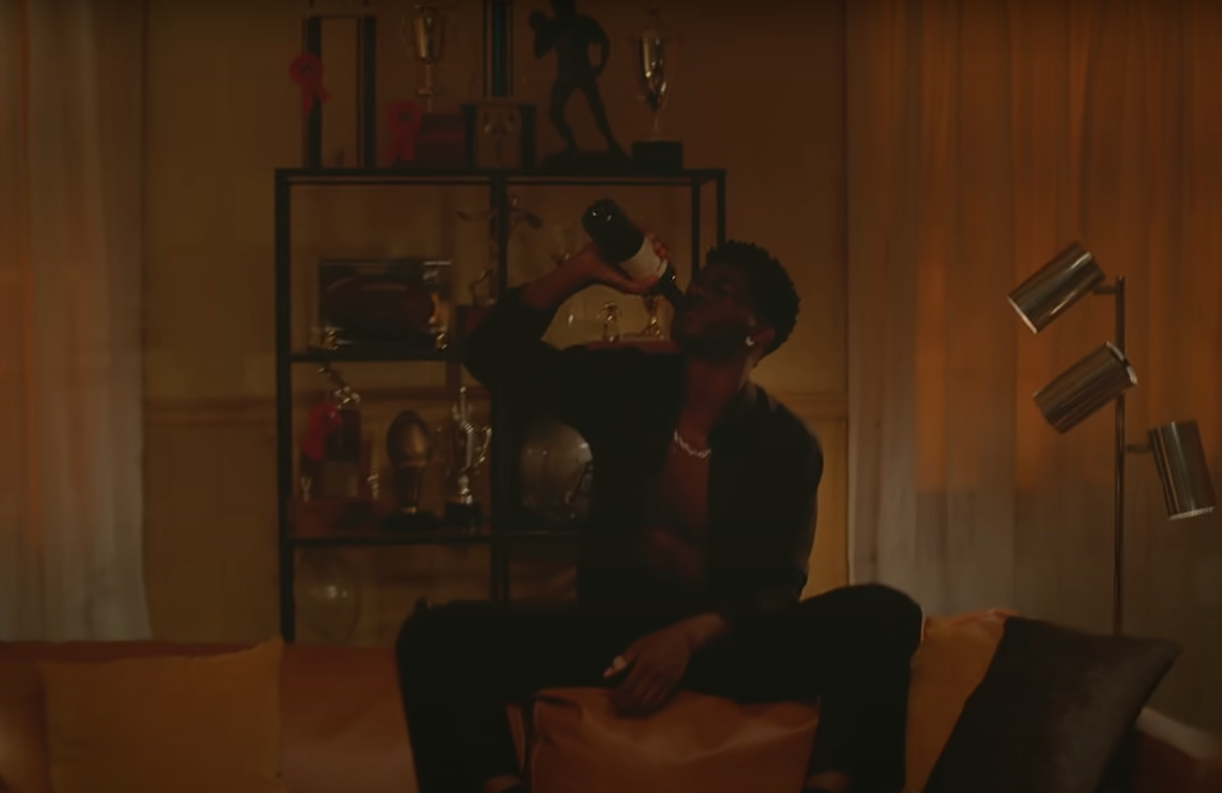 Nas drinking.
